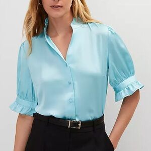 NWT Ann Taylor Ruffle Collar Satin Blouse Size M Light Blue